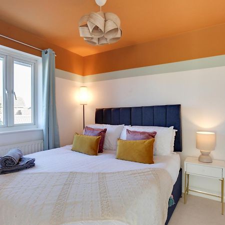 Cosy Two Bedroom House - Chelmsford - Free Parking And Wifi Eksteriør billede
